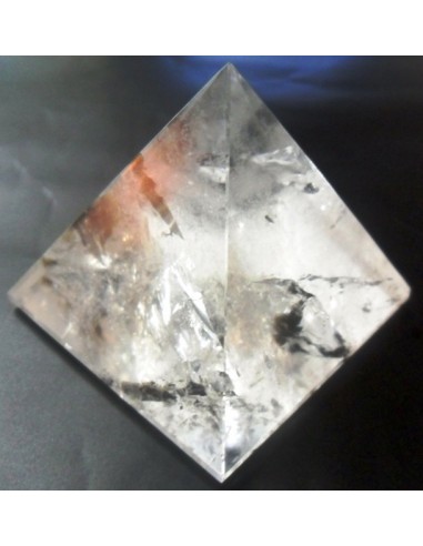 Pyramide en cristal de roche